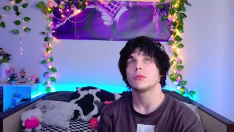 Night angel online show from December 15, 5:42 pm