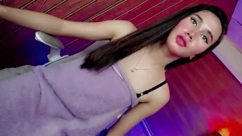 night_crystal1111 online show from April 11, 7:45 am