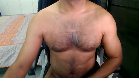 Snapshot of night_rider09711 chatting on February 4, 8:46 am night_rider09711 online show from February 4, 8:46 am