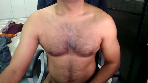 Snapshot of night_rider09711 chatting on January 28, 7:43 am night_rider09711 online show from January 28, 7:43 am