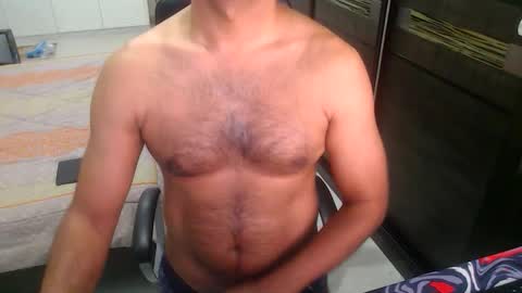 Snapshot of night_rider09711 chatting on February 13, 6:48 pm night_rider09711 online show from February 13, 6:48 pm