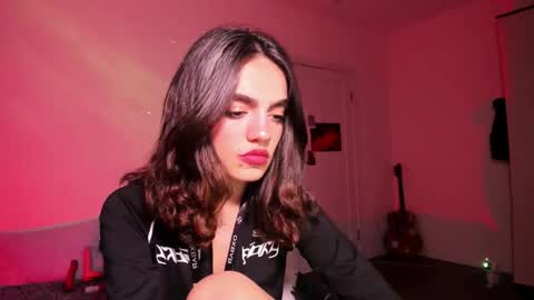 Daisy online show from November 30, 5:31 pm