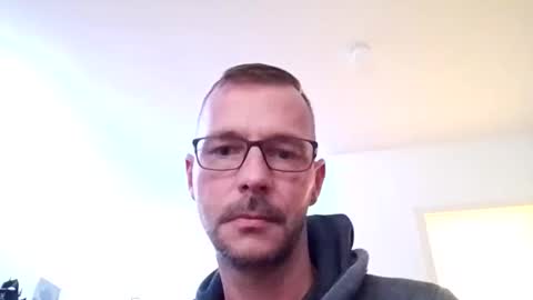 MikeVanDyck online show from September 30, 5:01 pm