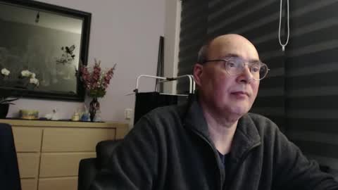 nightkeeper63 online show from April 3, 11:33 pm