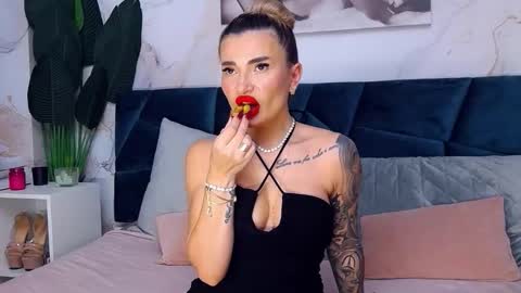 Iris online show from November 24, 10:36 am