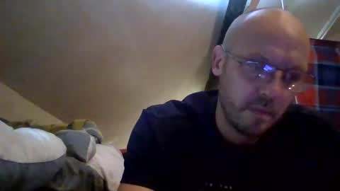 nighttime online show from December 24, 6:39 pm