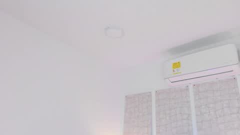 Niicole online show from March 3, 4:26 pm