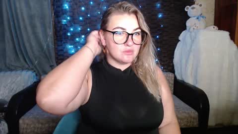 Snapshot of nikaskylink chatting on October 17, 7:29 pm Nika online show from October 17, 7:29 pm