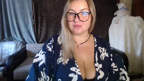 Snapshot of nikaskylink chatting on October 11, 4:17 am Nika online show from October 11, 4:17 am