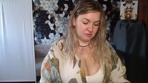 Nika online show from April 18, 6:04 am