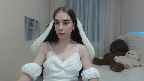 nikastarkk online show from September 10, 8:04 am