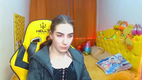 nikastarkk online show from February 27, 2:46 am