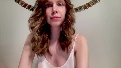 Nikki online show from February 5, 1:11 pm