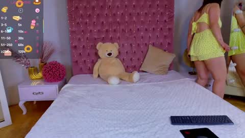 NikkiVelvets online show from July 11, 7:28 pm