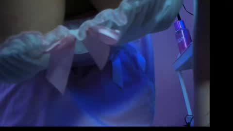 Y E S I online show from April 16, 8:09 pm