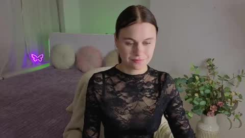 Nikky online show from May 8, 6:19 am
