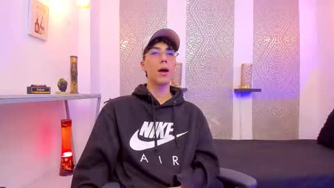    online show from November 30, 4:30 am