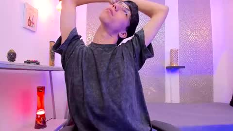    online show from December 2, 4:42 am