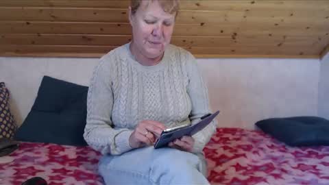 Nikole1 online show from March 27, 10:49 am