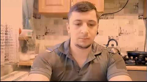 NikQRedhot online show from February 14, 5:21 am