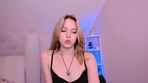 Veronica online show from January 22, 5:17 pm