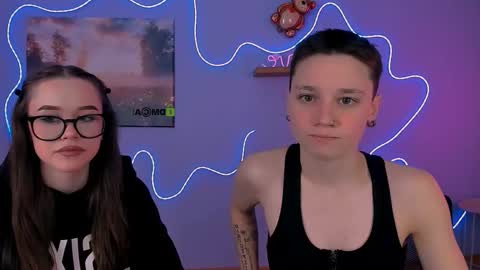 nila_eclipse online show from March 19, 9:48 am