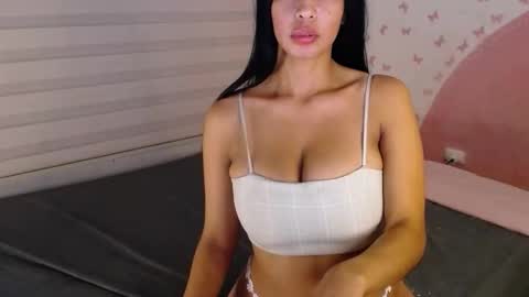 nila online show from November 11, 3:20 am