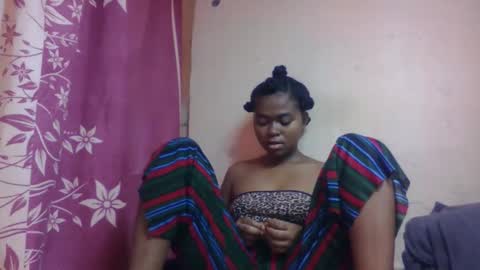 nilah online show from October 18, 1:26 pm