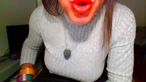 nina8383 online show from April 3, 10:17 pm