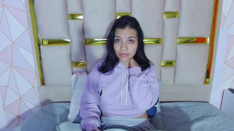 Nina Carther online show from February 4, 10:19 am