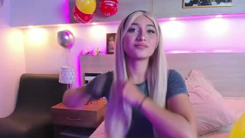 Nina online show from July 9, 11:31 pm