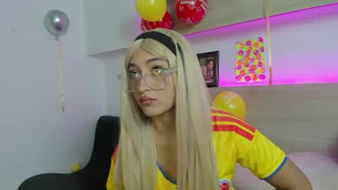 Nina online show from July 7, 8:24 pm