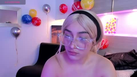 Nina online show from June 24, 9:22 pm