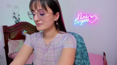 Nina online show from December 5, 9:00 pm