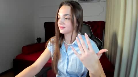 Snapshot of ninalior chatting on October 22, 12:18 pm NinaLior online show from October 22, 12:18 pm