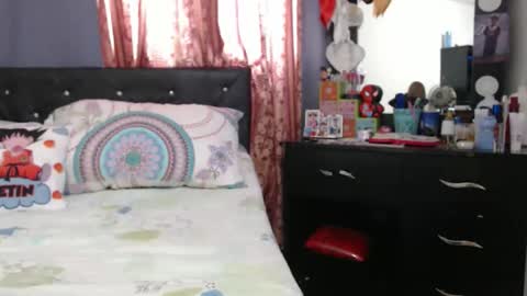 Snapshot of ninapalmer chatting on September 29, 7:13 pm Ninapalmer online show from September 29, 7:13 pm