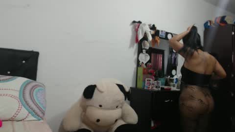 Snapshot of ninapalmer chatting on October 5, 9:00 pm Ninapalmer online show from October 5, 9:00 pm