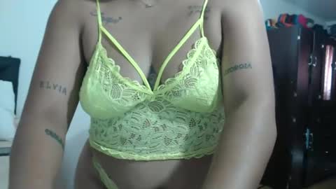 Snapshot of ninapalmer chatting on October 4, 6:49 pm Ninapalmer online show from October 4, 6:49 pm