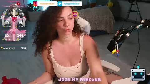 Nina online show from April 18, 7:58 pm