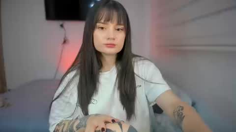 ninavolkov online show from March 24, 11:33 pm