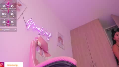 Snapshot of ninawong_ chatting on September 12, 8:44 pm Nina online show from September 12, 8:44 pm