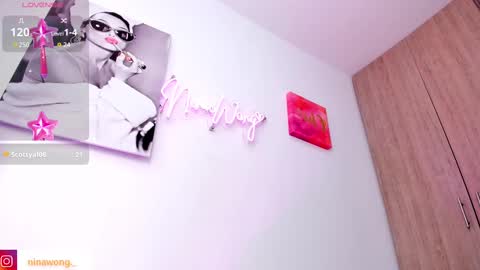 Snapshot of ninawong_ chatting on February 18, 4:03 pm Nina online show from February 18, 4:03 pm