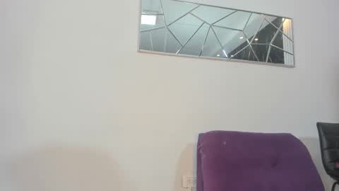 Snapshot of nini_beyker chatting on October 20, 1:49 pm nini_beyker online show from October 20, 1:49 pm