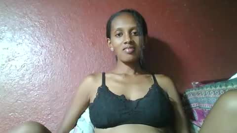 ninie246746 online show from February 20, 2:24 pm