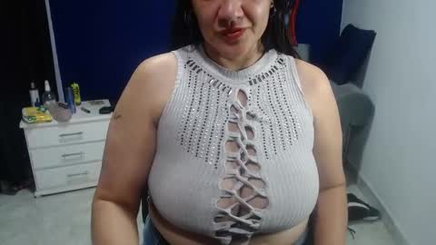 ninimature online show from December 20, 6:45 pm