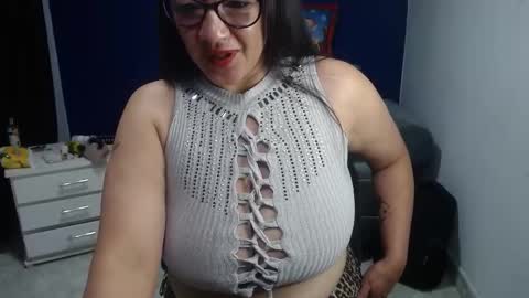 ninimature online show from December 12, 1:39 pm