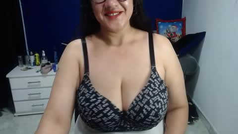 ninimature online show from December 16, 1:11 pm