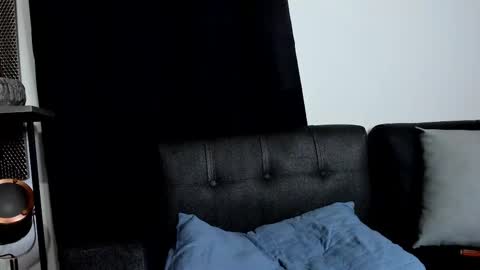 Snapshot of nipsfetich chatting on March 12, 3:24 am Steven online show from March 12, 3:24 am