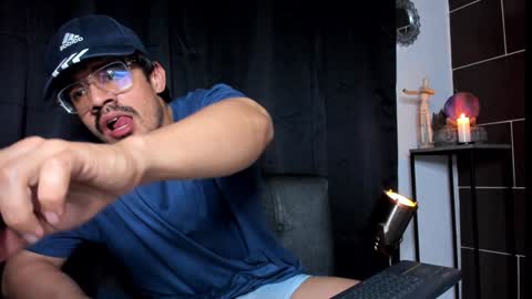 Snapshot of nipsfetich chatting on January 13, 1:45 am Steven online show from January 13, 1:45 am