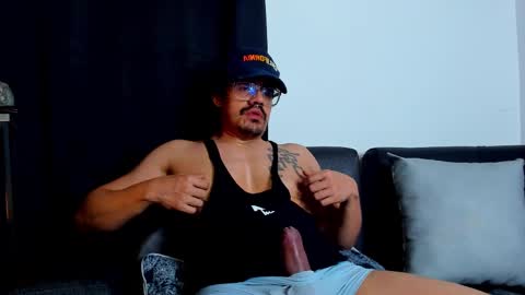 Snapshot of nipsfetich chatting on February 9, 5:50 am Steven online show from February 9, 5:50 am